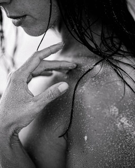 Fingertips.  Model: @katha__rina_2 
Photo: @matt.wagner.photo
